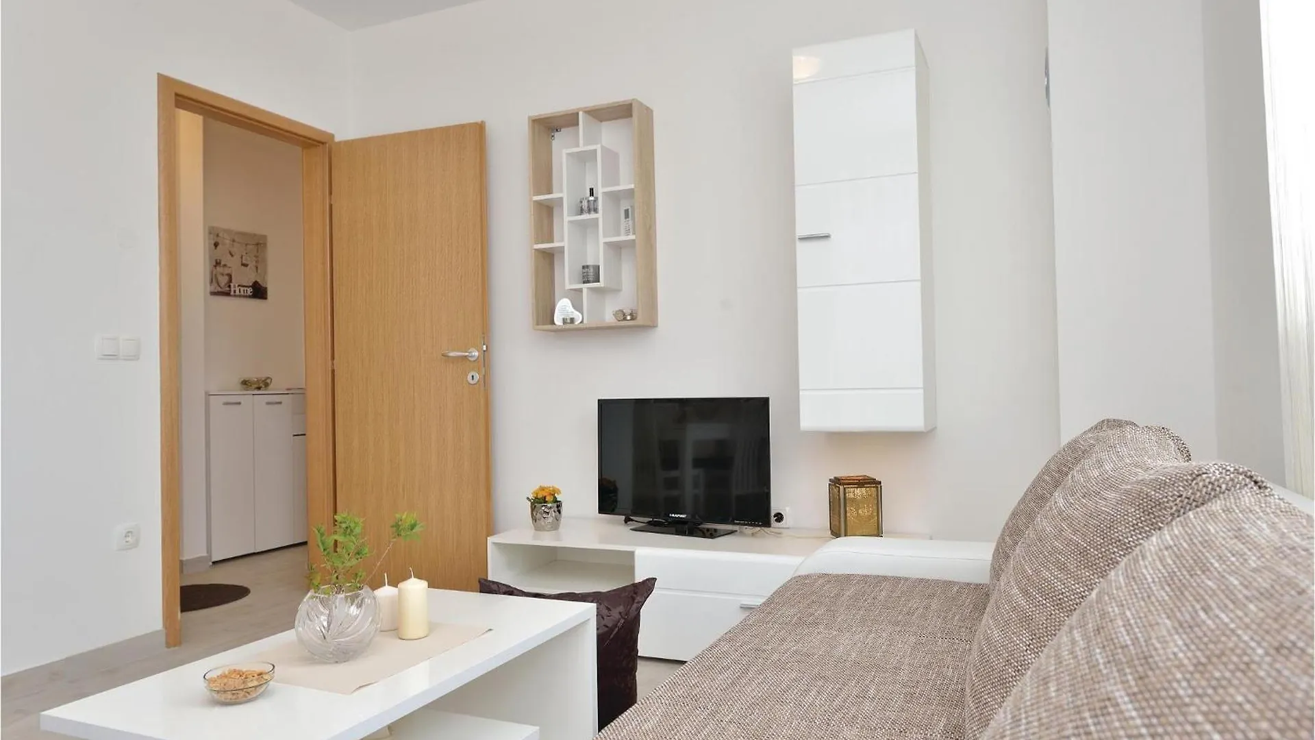 Amazing Apartment In Vrsi-Mulo With Kitchen Croatia