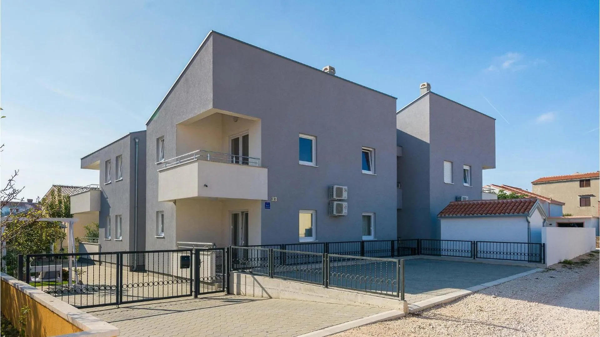 Amazing Apartment In Vrsi-Mulo With Kitchen location